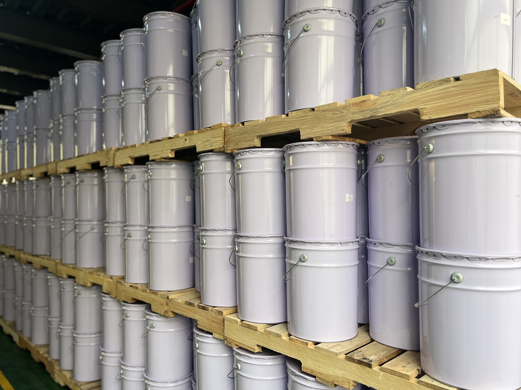 Resina epossidica per iniezione liquida trasparente a debole giallo per la durata di conservazione e la fusione
