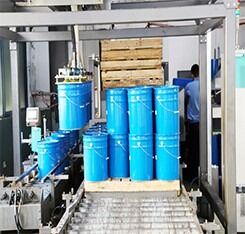 Isolamento elettrico Resina epossidica a due parti con decomposizione termica > 320°C e durata di vita di 30 minuti per trasformatori ad alta tensione